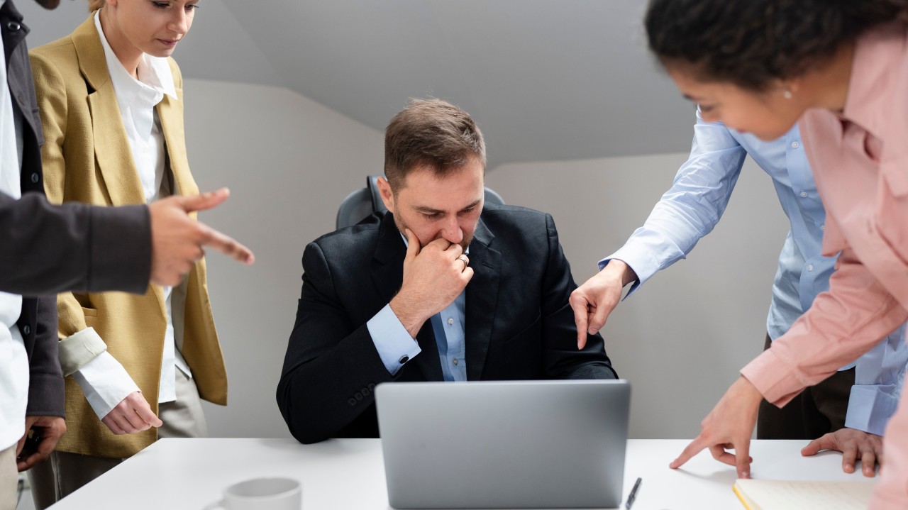 Balanced Economic Thinking for Leaders